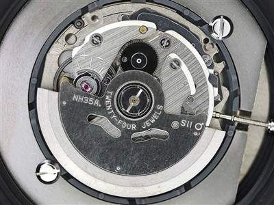 نحوه انتخاب یک حرکت ساعت مکانیکی: راهنمای مبتدیان